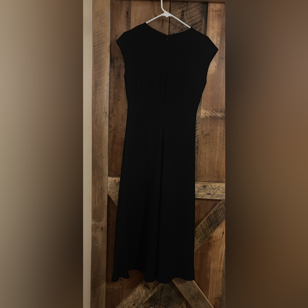 Jones New York classic black dress. Cocktail length, fully lined- size 10. - Picture 2 of 6